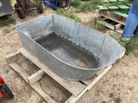 ANTIQUE BATH TUB