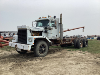 1979 KENWORTH K900A - RUNS/PROJECT TRUCK