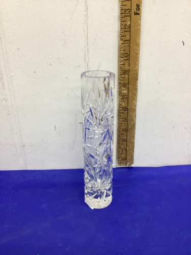 PINWHEEL CRYSTAL VASE