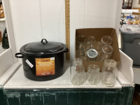 WATERBATH CANNER, & (15) CANNING JARS