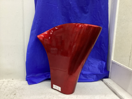 UNIQUE RED VASE