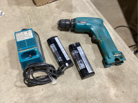 MAKITA 7.2V DRILL WITH 2 BATTERIES + CHARGER