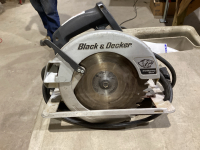 BLACK + DECKER PROFESSIONAL SAW