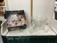 PEDESTAL PUNCH BOWL SET -GLASS