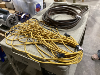 EXTENSION CORD + 2 GAS HOSES