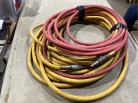 2 AIR HOSES