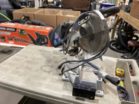 DELTA COMPOUND MITRE SAW