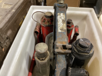 TUB WITH 3 BOTTLE JACKS, SCREW JACK + SCISSOR JACK