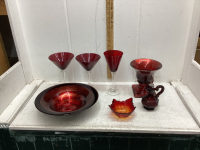 BOX W RED GLASSWARE