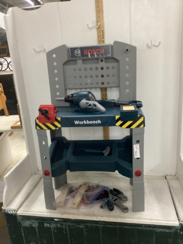 BOSCH KIDS WORK BENCH WITH TOOLS