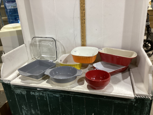 BOX W/ STONEWARE CASSEROLE DISHES