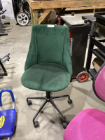 GREEN VELOUR OFFICE CHAIR