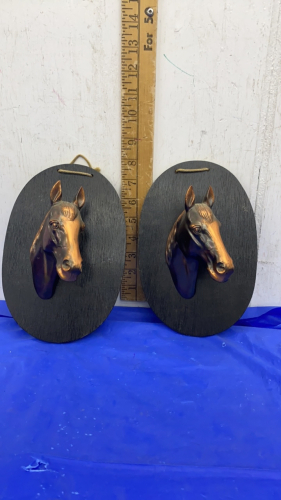 (2) HORSE HEAD WALL PLAQUES