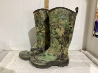 CAMO MUCK BOOTS