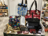 ASSORTMENT OF TOTE BAGS, REUSEABLE BAGS & WALLETS