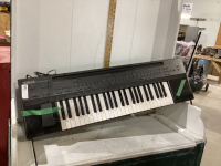 YAMAHA KEYBOARD - PSR-60