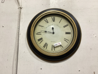 ROUND WALL CLOCK