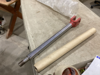 HYDRAULIC CYLINDER SHAFT 14” STROKE, 1 1/4”