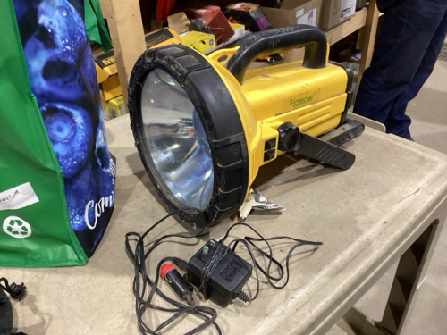 LARGE RECHARGEABLE SPOT LIGHT