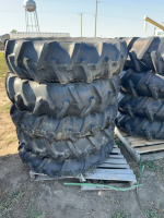 Stack of five pivot tires