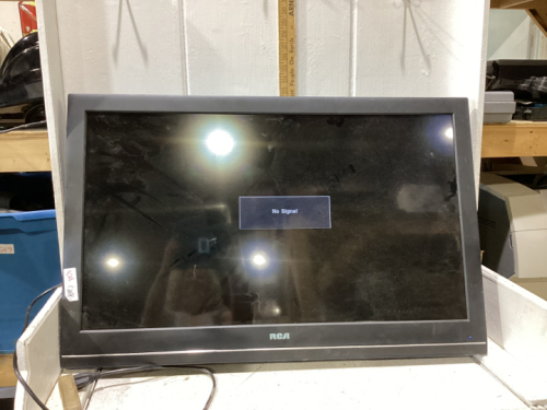 RCA 37" FLAT SCREEN TV - NO REMOTE