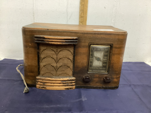 ANTIQUE WESTINGHOUSE RADIO