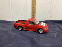 DIE CAST COLLECTOR TRUCK - FORD SV7 F150