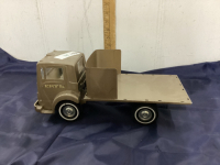 ERTL "WHITE" TRUCK