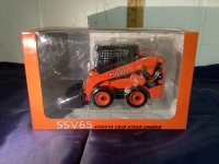 DIE CAST KUBOTA SKID STEER LOADER