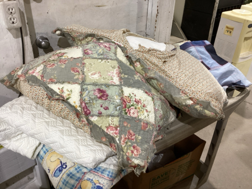 BEDDING - QUILT/SHAMS, BABY BLANKETS, FEATHER PILLOWS