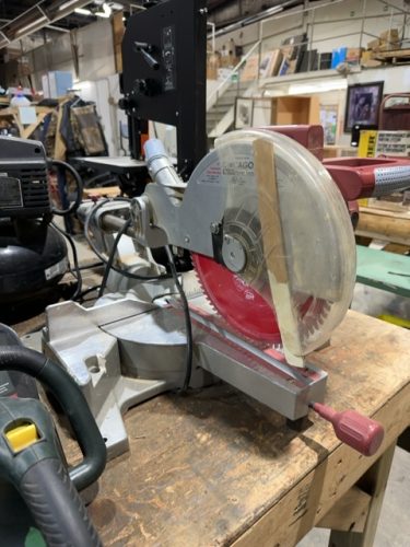 Chicago Sliding Compound Mitre Saw