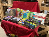 ASSORTMENT OF BOARD GAMES, BOOKS, PUZZLE, BOOKS IN A GOOD TOTE