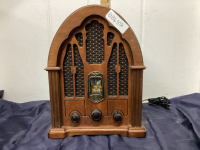 REPRODUCTION RADIO