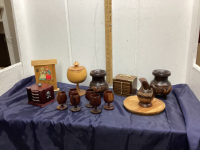 COLLECTION OF WOOD DECOR ITEMS