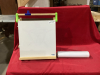 DISCOVERY KIDS EASEL WITH ROLL OF PAPER