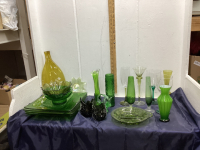 (2) BOXES W/ GREEN GLASSWARE