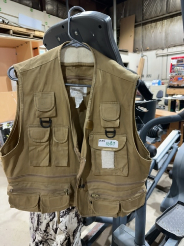 Fishing vest