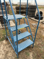 Kleton Rolling Ladder