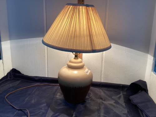 TABLE LAMP