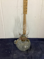 VICTORIA KEROSENE FINGER LAMP - CLEAR BASE