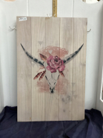 STYLIZED SKULL PICTURE ON WOOD