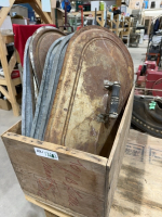 Broiler lids and wooden box