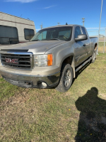 2008 GMC Sierra 4 x 4 EXT CAB