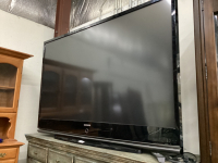 LARGE SAMSUNG TV - 66"