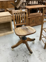 OAK WOOD OFFICE CHAIR - "THE H. KRUG FURNITURE CO.