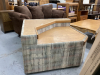 LARGE MIDDLE PIECE FOR SECTIONAL COUCH