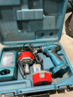 Makita cordless drill set