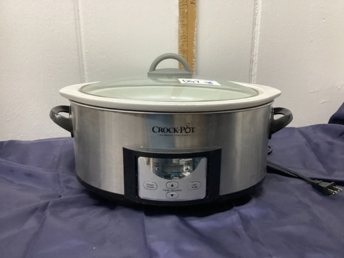 CROCK POT SLOW COOKER