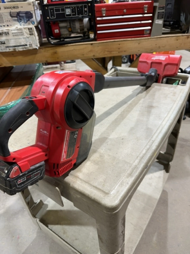 Milwaukee cordless vac