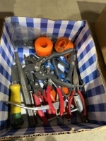 Small lot of mixed shop tools